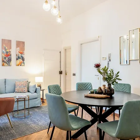 Genteel Contessa Matilde